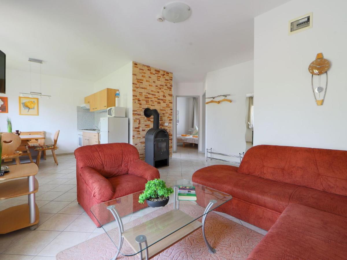 Apartment Amarillo 2 By Interhome Balatonkeresztúr Eksteriør billede