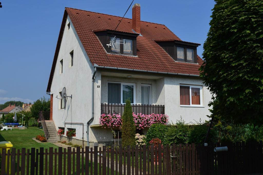 Apartment Amarillo 2 By Interhome Balatonkeresztúr Eksteriør billede